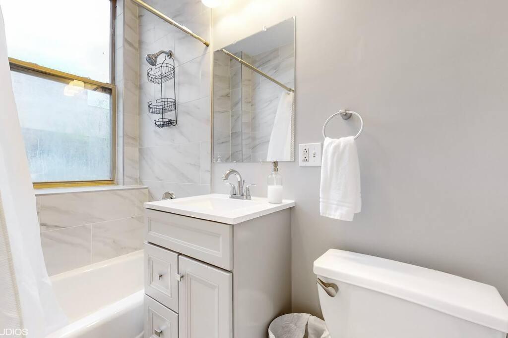 Casa vacanze Chic L Near Downtown & Il Medical District *